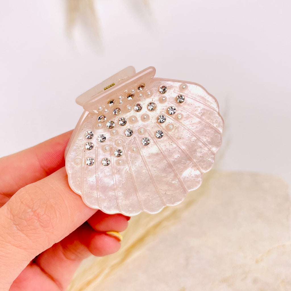 Clam Hairclip